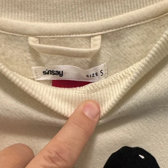 🆕 Sinsay Oversized Snoopy and Woodstock Sweatshirt. S. NWOT! 💥💥 - Picture 2 of 4